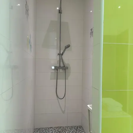 La Aux Bambous 别墅 Vezenobres